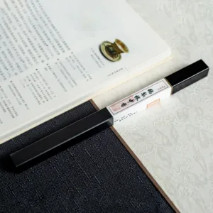 A wisp of delicate fragrance, unforgettable once smelled single