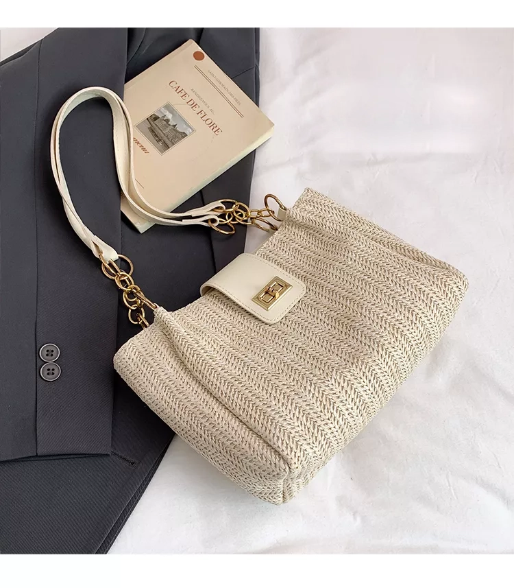 Popular Straw Woven Shoulder Bag with Buckle