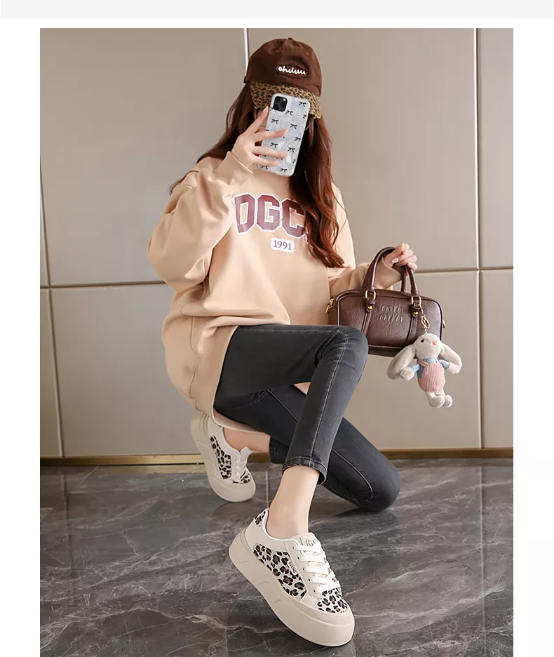 White sneakers, skate shoes, casual and versatile women’s shoes GT8805