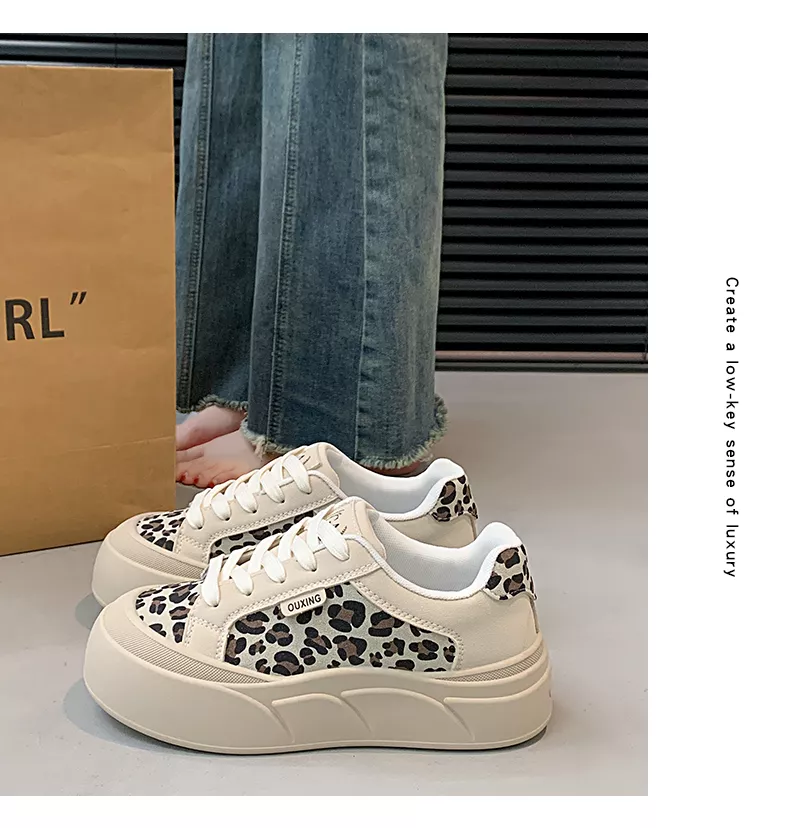 White sneakers, skate shoes, casual and versatile women’s shoes GT8805